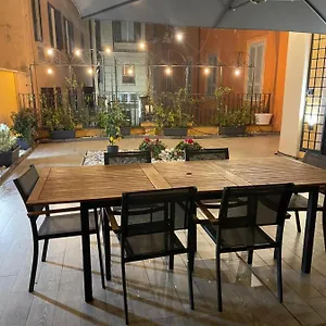 Spanish Garden Apartment Rome